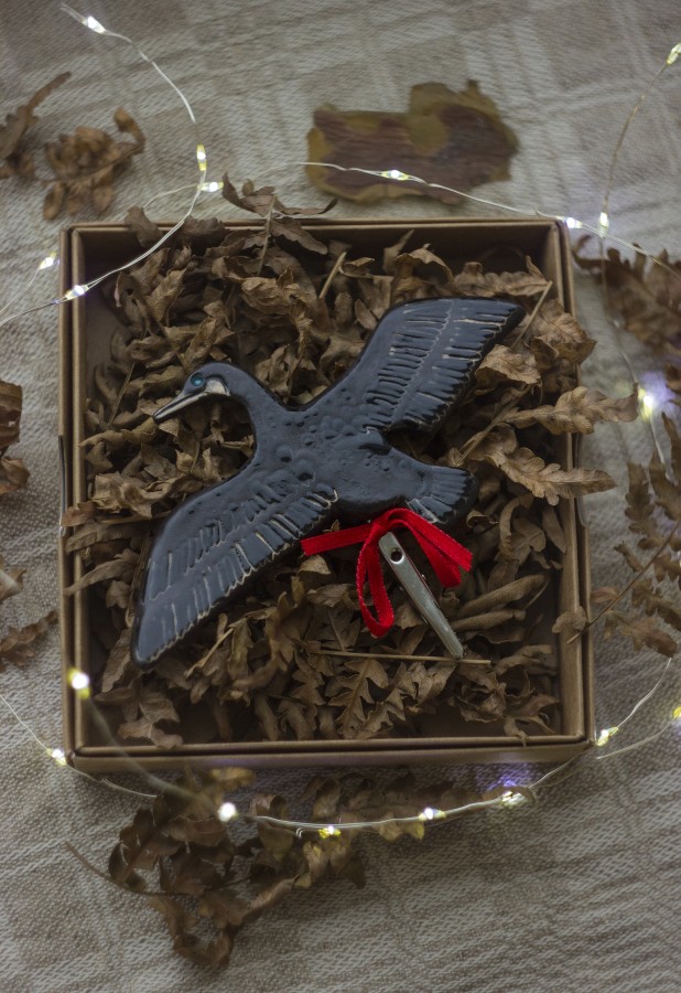 Namų, eglutės dekoracija "Kormoranas" su dėžute