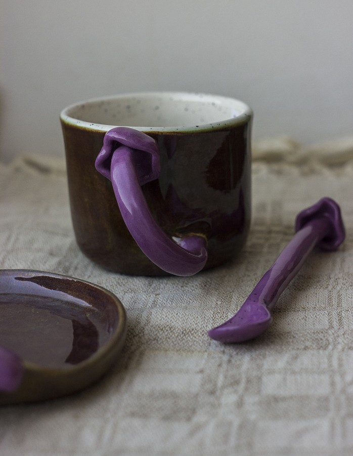 Puodelis su grybo rankena "Violetinis nuosėdis" 210ml