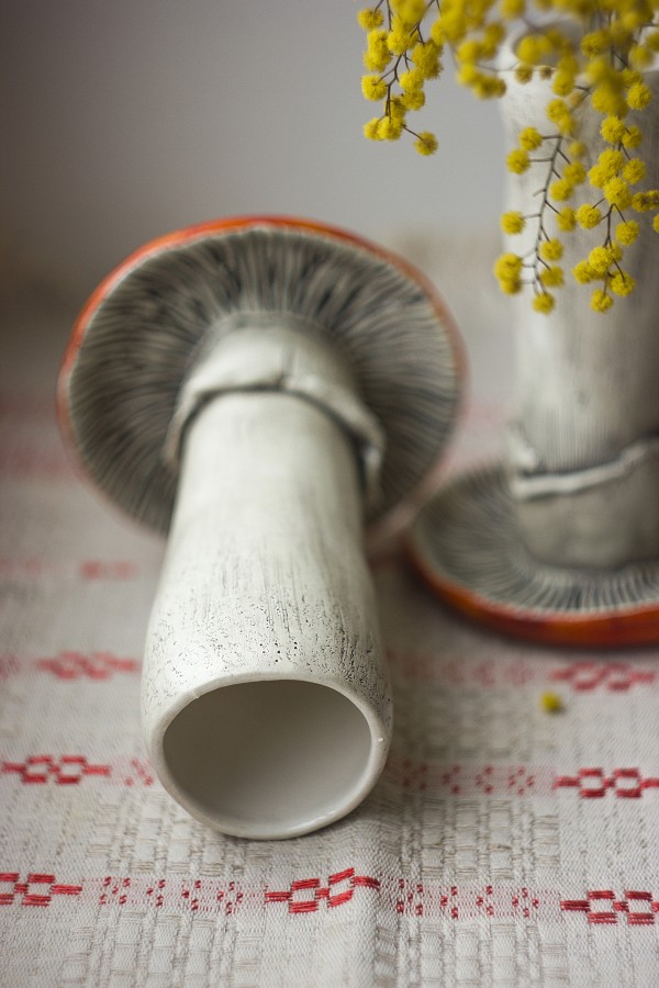 Vaza "Aukštynkoja musmirė"